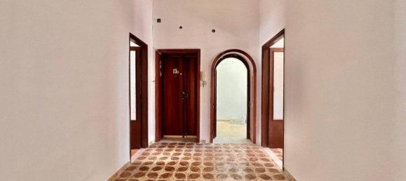 Apartamento de 4 habitaciónes en Pozzuoli, Italy No. 19334 26