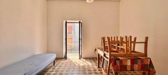Apartamento de 4 habitaciónes en Pozzuoli, Italy No. 19334 10