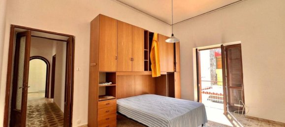 Apartamento de 4 habitaciónes en Pozzuoli, Italy No. 19334 14