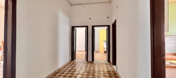 Apartamento de 4 habitaciónes en Pozzuoli, Italy No. 19334 20
