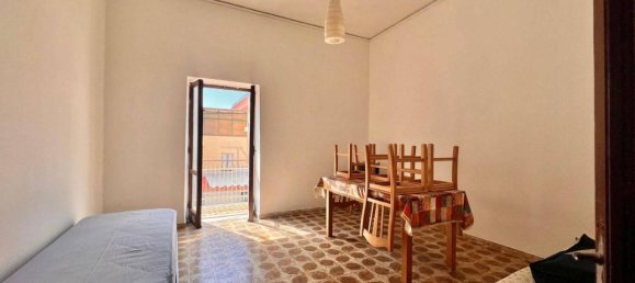 Apartamento de 4 habitaciónes en Pozzuoli, Italy No. 19334 9