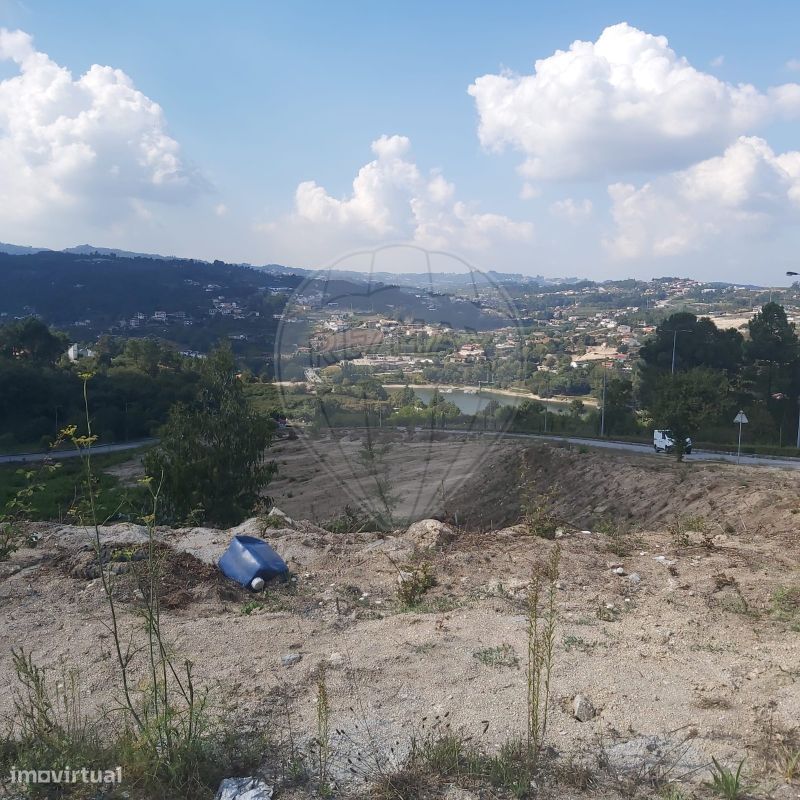 Земельный участок 1950м² в Марку ди Канавезиш, Португалия № 353658