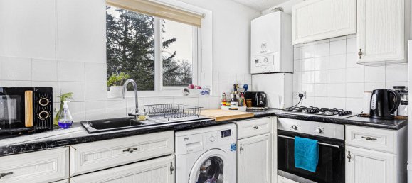 2 bedrooms Apartment in Egham, United Kingdom No. 8656 5