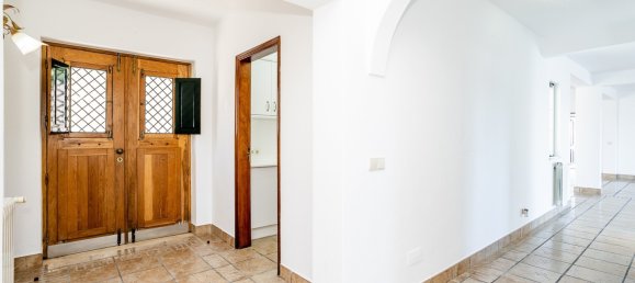 4 bedrooms Villa in Loule, Portugal No. 121882 5