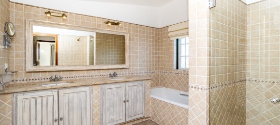 4 bedrooms Villa in Loule, Portugal No. 121882 20