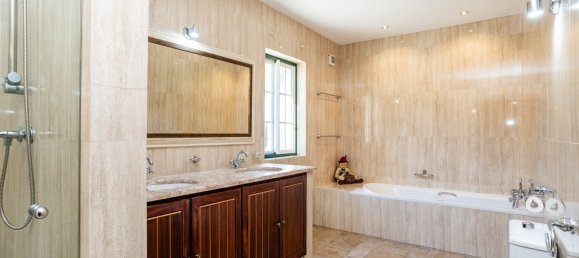 4 bedrooms Villa in Loule, Portugal No. 121882 16