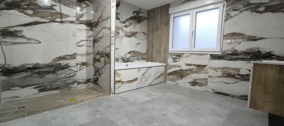 4 bedrooms House in Bruay-sur-l'Escaut, France No. 158160 7