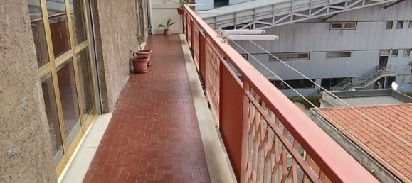 Квартира с 4 комнатами в Мессина, Италия № 207135 30