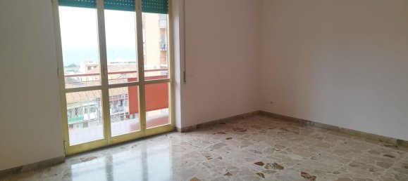 Квартира с 4 комнатами в Мессина, Италия № 207135 23