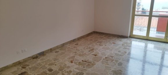 Квартира с 4 комнатами в Мессина, Италия № 207135 10