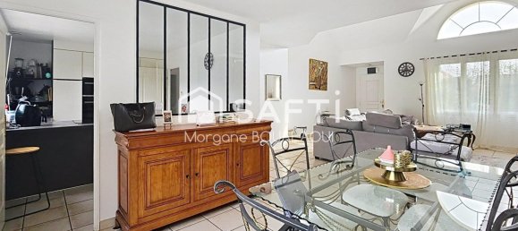 5 bedrooms House in Saint-Prix, France No. 325908 3