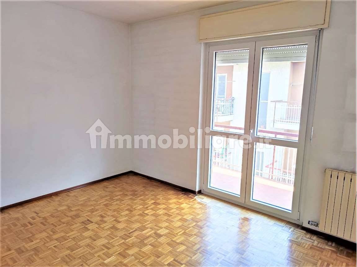 Apartamento T2 em Pont Saint Martin, Italy N.º 345405