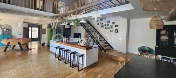 4 bedrooms House in Sens, France No. 306056 2