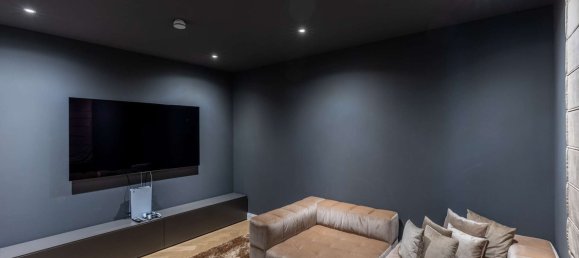 5 bedrooms Villa in Munich, Germany No. 230596 10