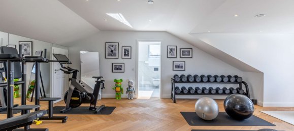 5 bedrooms Villa in Munich, Germany No. 230596 9