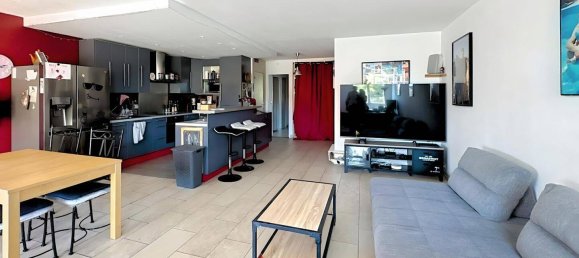 Квартира с 2 спальнями в Марсель, Франция № 313966 2