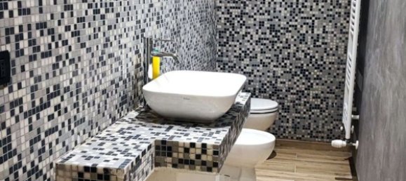 Gewerbliche Immobilie in Mongrando, Italy 75m², Nr. 150112 23