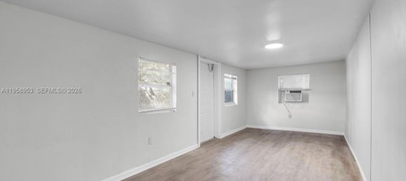 4 dormitorios villa en alquiler en Miami, Miami-Dade, Florida, USA № 614305 2