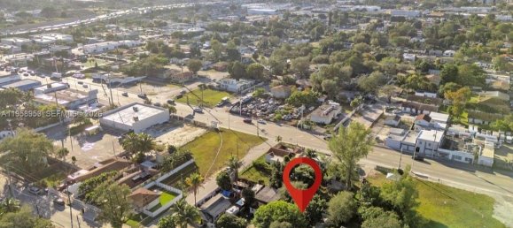 4 dormitorios villa en alquiler en Miami, Miami-Dade, Florida, USA № 614305 21