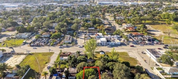4 dormitorios villa en alquiler en Miami, Miami-Dade, Florida, USA № 614305 20