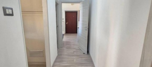 2 rooms Apartment in Rome, Italy No. 41627 11