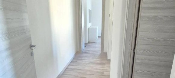2 rooms Apartment in Rome, Italy No. 41627 10