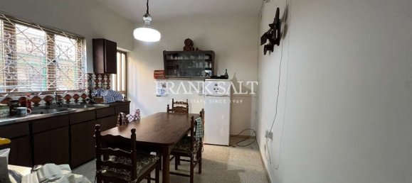 Villa de 4 dormitorios en Attard, Malta No. 2678 11