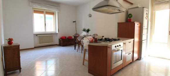 2 bedrooms Apartment in Verona, Italy No. 314460 10
