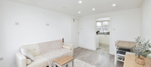 1 bedroom Apartment in Bushey, United Kingdom No. 6253 9