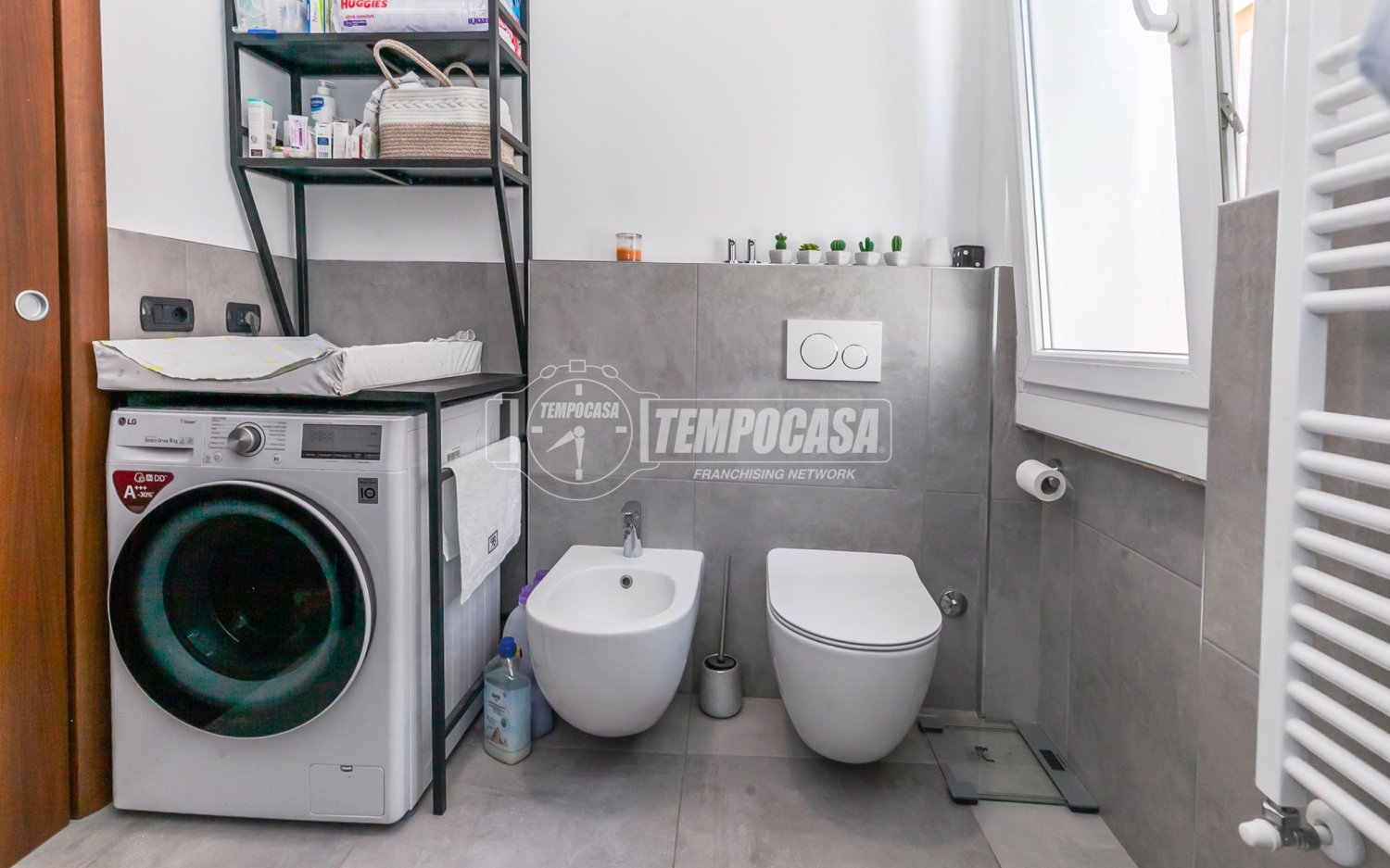 2-salle Appartement à Cormano, Italy No. 258160