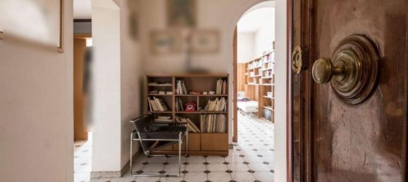 4-Zimmer Wohnung in Rome, Italy, Nr. 294528 4