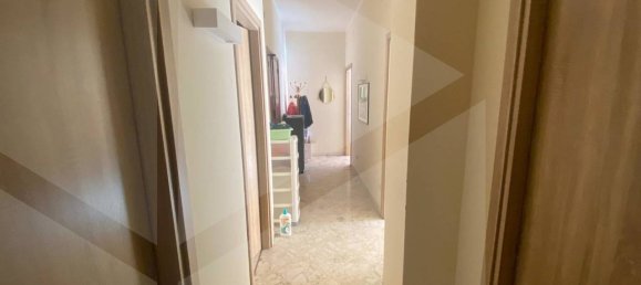 3غرفة شقة في Bari, Italy رقم 23738 3