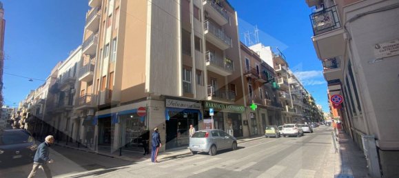 3غرفة شقة في Bari, Italy رقم 23738 18