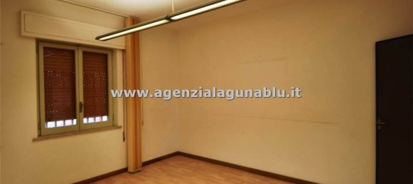 Escritório de 6 divisões em Marsala, Italy N.º 157454 6