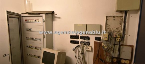 Escritório de 6 divisões em Marsala, Italy N.º 157454 15