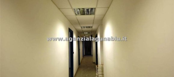 Escritório de 6 divisões em Marsala, Italy N.º 157454 4