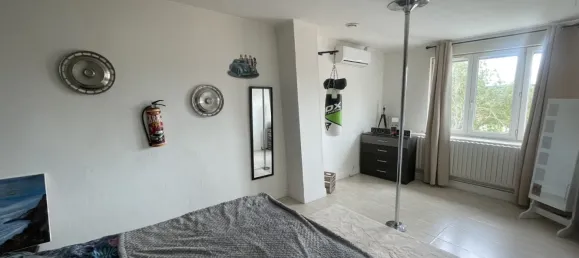 3 bedrooms House in Villeneuve-l'Archeveque, France No. 348159 4