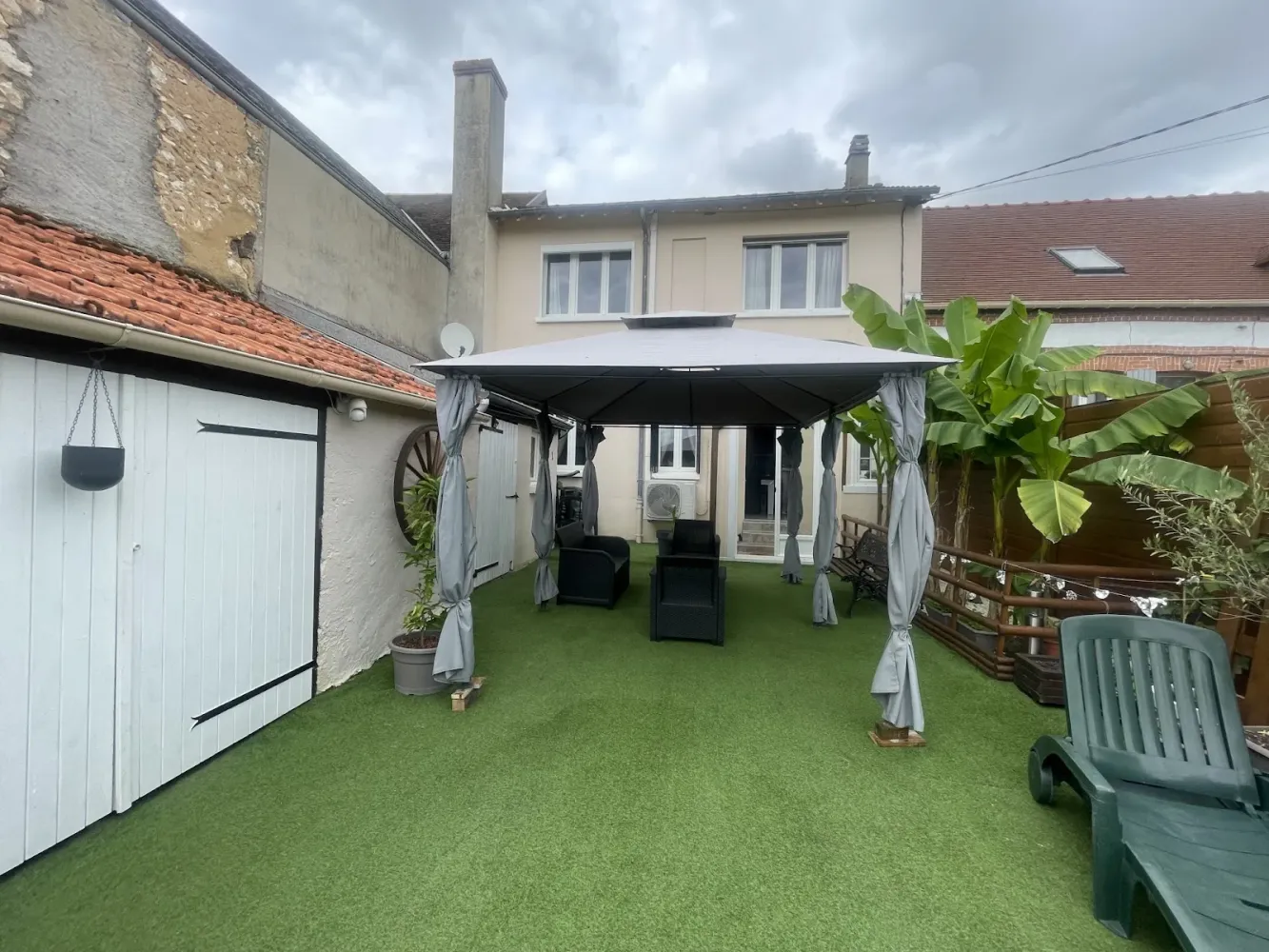 3 bedrooms House in Villeneuve-l'Archeveque, France No. 348159