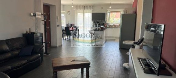 2 bedrooms Apartment in Cavour, Italy No. 311473 5