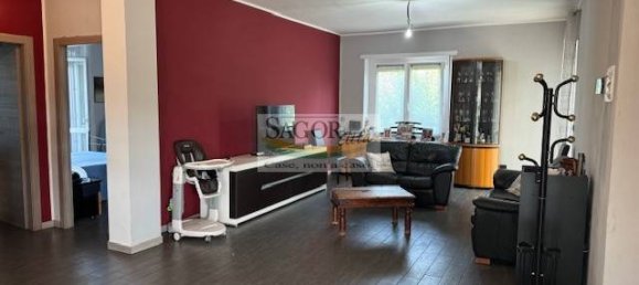 2 bedrooms Apartment in Cavour, Italy No. 311473 4