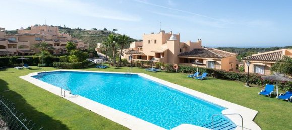 Apartamento de 2 dormitorios en Marbella, Spain No. 149470 2