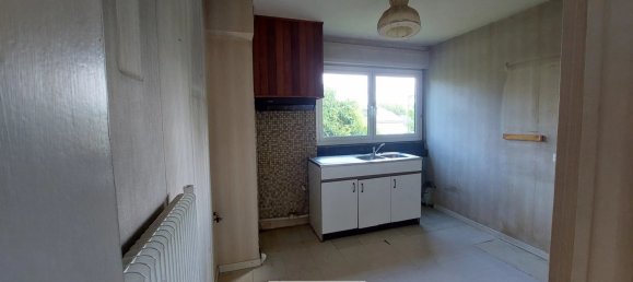 Casa de 3 dormitorios en Le Ban-Saint-Martin, France No. 66618 5