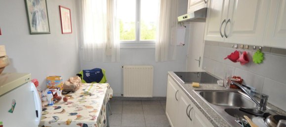 3 chambres Appartement à Cholet, France No. 284023 3