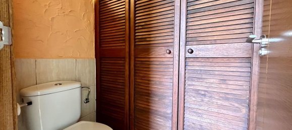 5 bedrooms House in La Zenia, Spain No. 183683 3