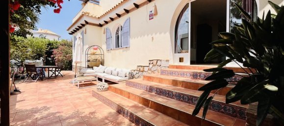 5 bedrooms House in La Zenia, Spain No. 183683 19