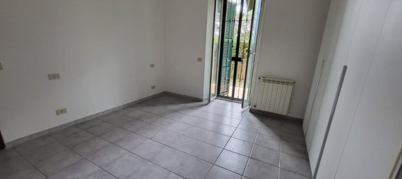 Apartamento de 3 divisões em Guidonia Montecelio, Italy N.º 306368 10