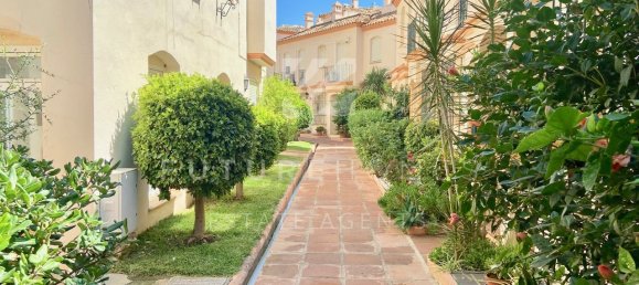 4 bedrooms Townhouse in Estepona, Spain No. 163981 20