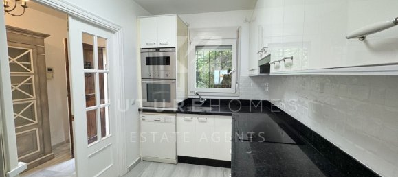 4 bedrooms Townhouse in Estepona, Spain No. 163981 7