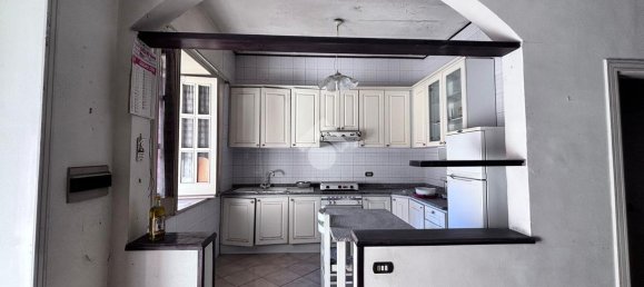 3 rooms Apartment in Grumo Nevano, Italy No. 37637 2