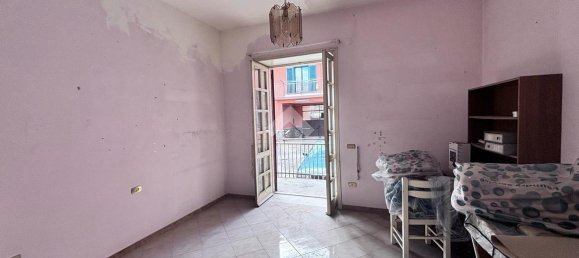 3 rooms Apartment in Grumo Nevano, Italy No. 37637 5